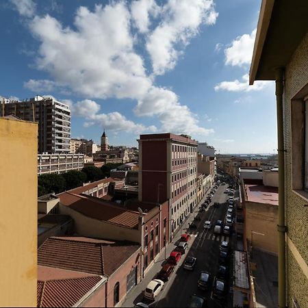 Budget apartment roma 70 stazione centrale Cagliari Extérieur photo