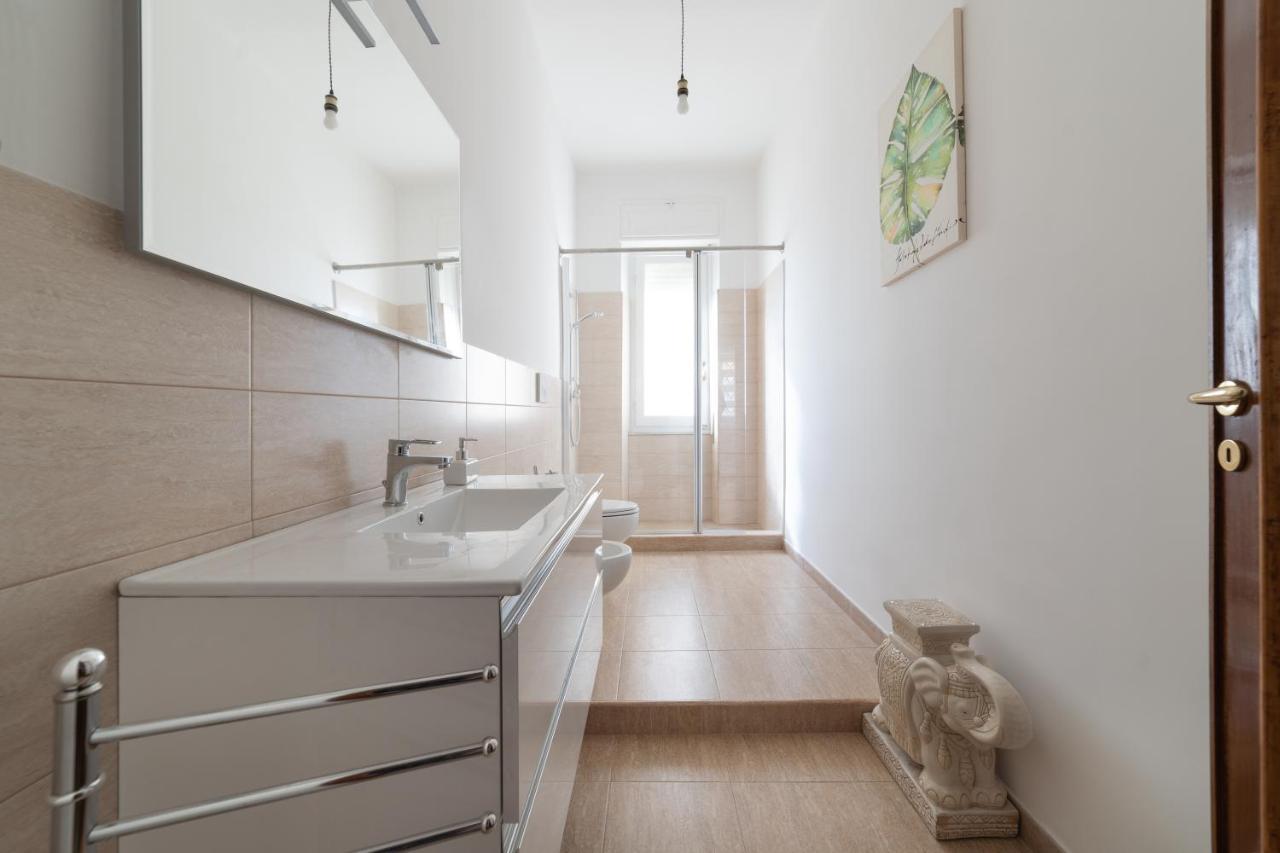 Budget apartment roma 70 stazione centrale Cagliari Extérieur photo